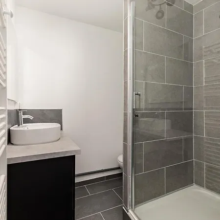 Appartamento 6pers-free Parking Gratuit-3bed
